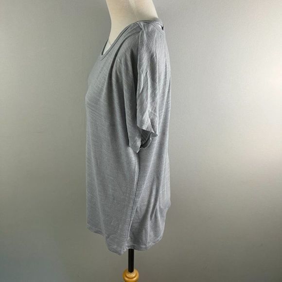 🌿4/$30🌿 ACX Grey Peek-A-Boo Back Scoop Neck Tee (L) - Picture 4 of 8